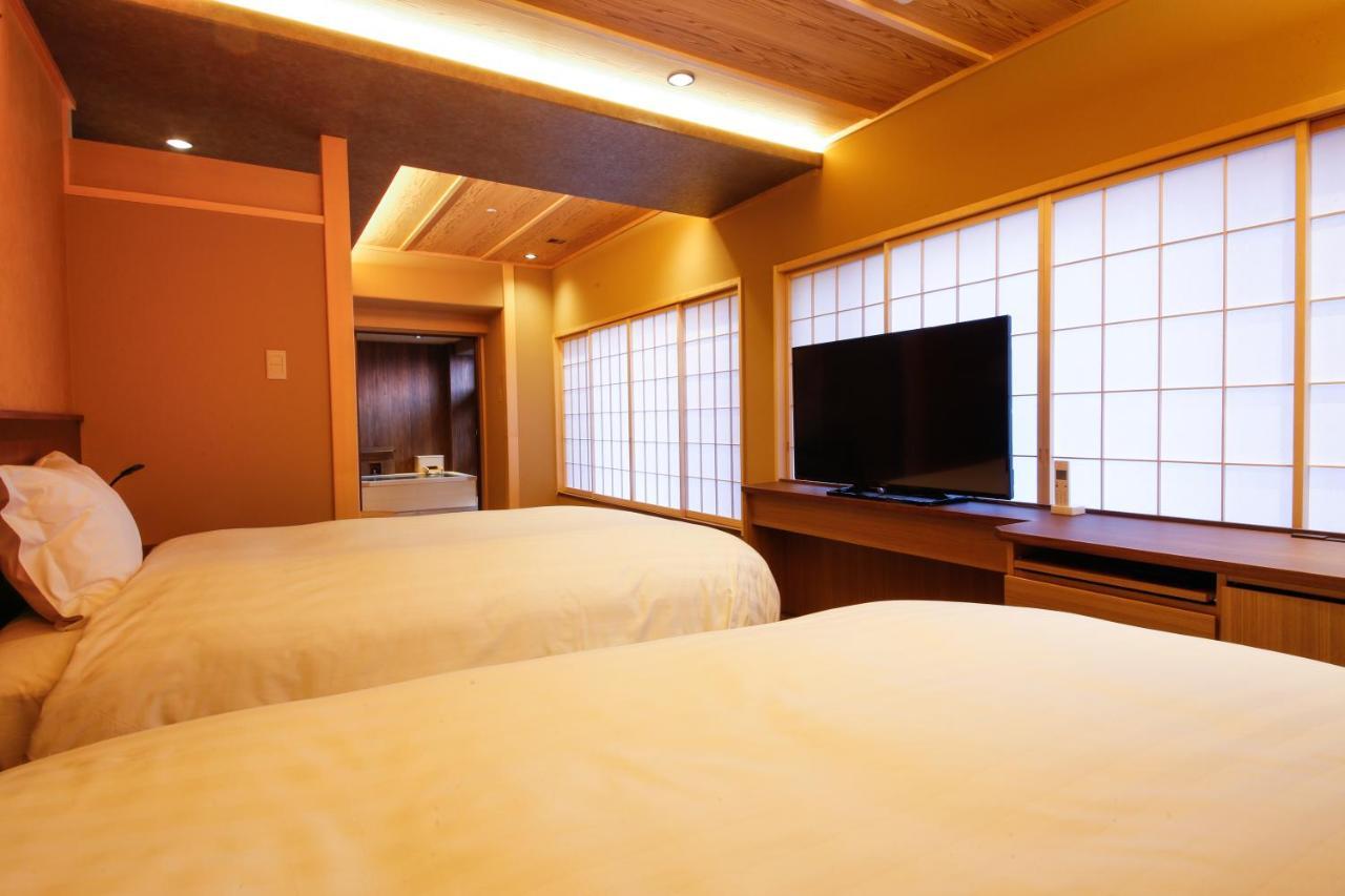 The Shiroyama Terrace Tsuyama Villa Buitenkant foto